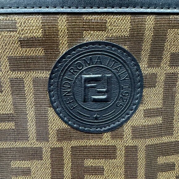 Fendi Camera Shoulder Bag fbcco735-102225 - Picture 4 of 14